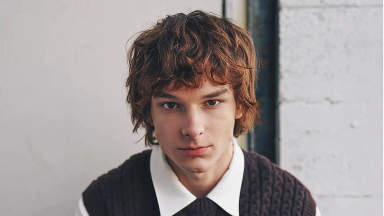 30 ans plus tard, cet acteur que personne ne connaît bat un record absolu détenu par... Jim Carrey ! 30 ans plus tard, cet acteur que personne ne connaît bat un record absolu détenu par... Jim Carrey !