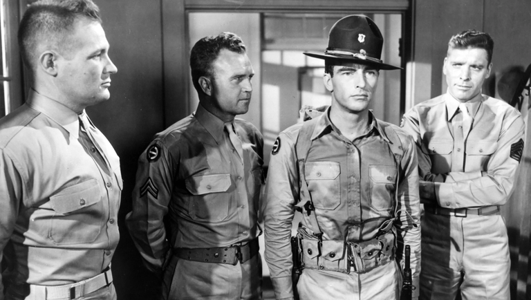 Ce film de guerre au casting exceptionnel a remporté 8 Oscars : c'est un classique parmi les classiques à Hollywood