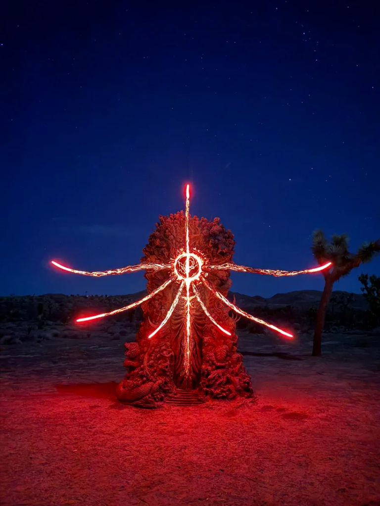 God of War en Égypte ? Une statue dans le désert tease une énorme annonce aux Game Awards…