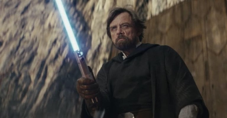 “Personne ne m’a prévenu” Mark Hamill ironise sur la mort absurde de ce personnage de Star Wars