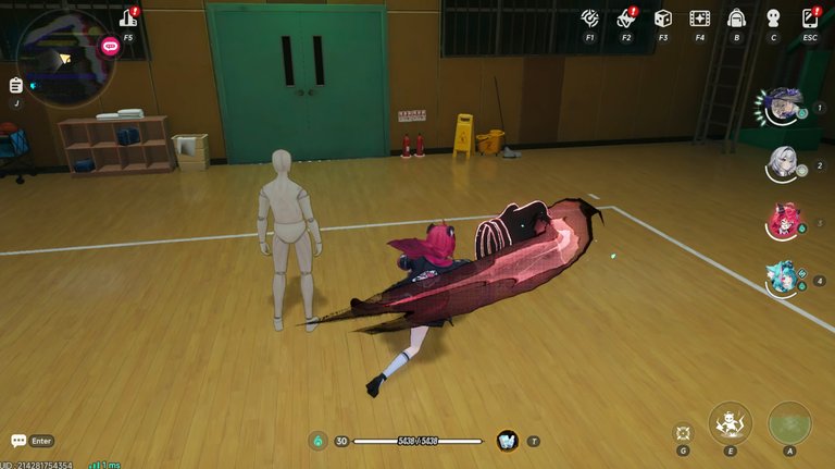 Joueur solitaire NTE : lonely player… Comment confiner les mannequins errants ? 