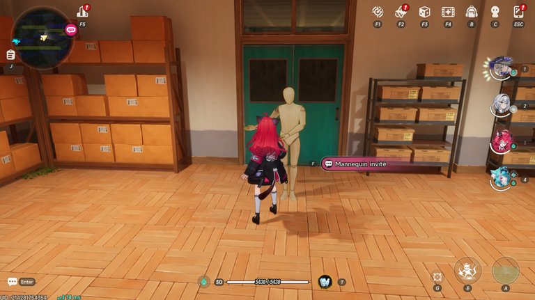 Joueur solitaire NTE : lonely player… Comment confiner les mannequins errants ? 