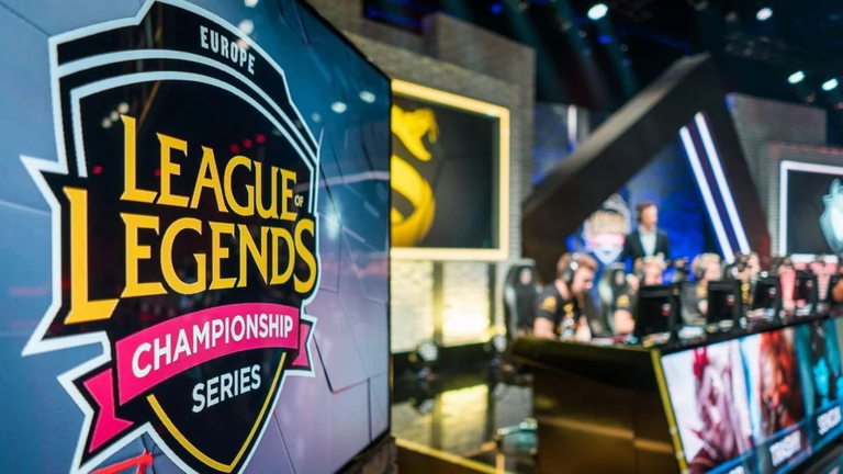 Après dix ans, Riot Games a changé d'avis. Le retour définitif de l'un des modes de jeu les plus appréciés de League of Legends a été confirmé Après dix ans, Riot Games a changé d'avis. Le retour définitif de l'un des modes de jeu les plus appréciés de League of Legends a été confirmé