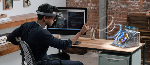 Réalité Virtuelle vs Réalité Augmentée : L'HoloLens et le headtracking sans casque