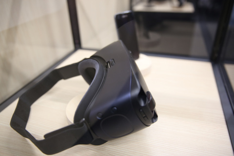 gamescom 2016 : Gros chiffres, Oculus Touch, Gear VR 2, on fait le point avec les boss d'Oculus