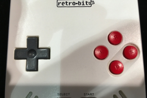 CES 2017 : La Super Retro Boy : une portable aux allures de Game Boy