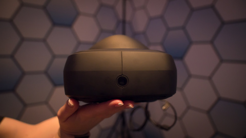LG dévoile le prototype de son casque de réalité virtuelle optimisé pour SteamVR