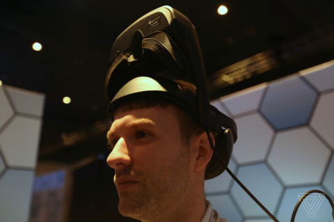 LG dévoile le prototype de son casque de réalité virtuelle optimisé pour SteamVR