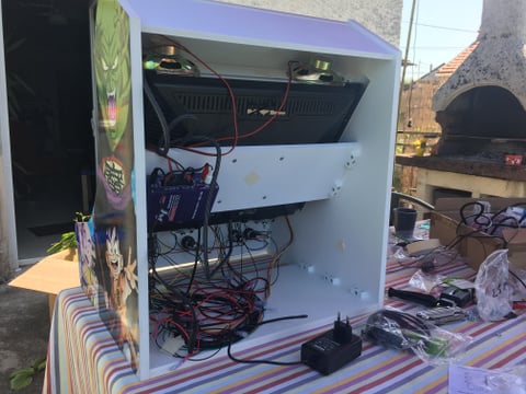 Phase 4 : Installation de l'électronique, du Raspberry Pi et du PC