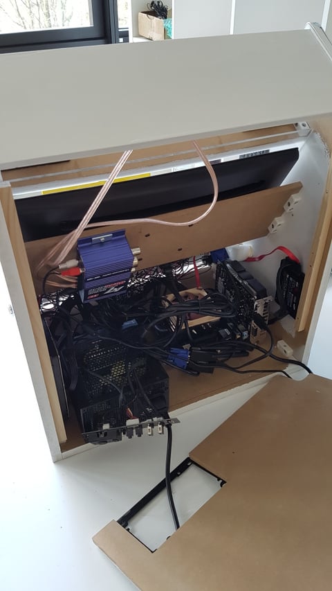 Phase 4 : Installation de l'électronique, du Raspberry Pi et du PC