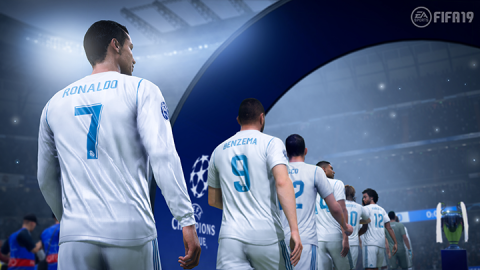 FIFA 19 : Le coup d'envoi muscle son jeu, FUT soigne ses légendes
