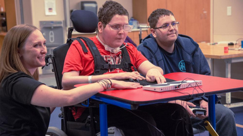 Xbox Adaptive Controller : les joueurs en situation de handicap donnent leur avis