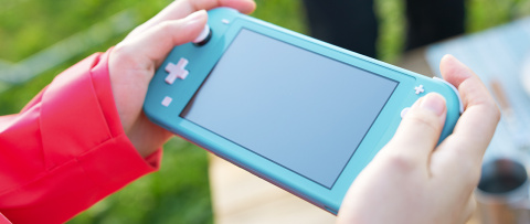 Nintendo Switch Lite : le modèle 100% portable et moins coûteux officialisé en vidéo