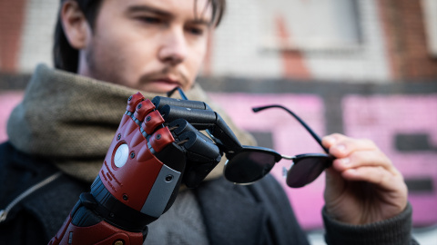 Konami et Open Bionics s'associent pour la création d'une prothèse Metal Gear Solid V
