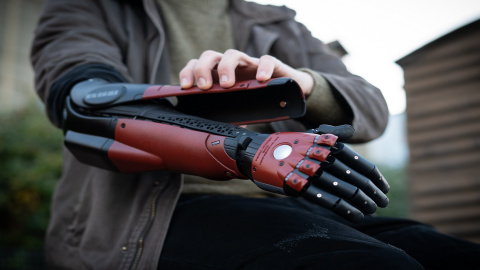 Konami et Open Bionics s'associent pour la création d'une prothèse Metal Gear Solid V