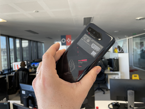 Test du ROG Phone 5 : Le smartphone pour gamer d'Asus fait de l'ombre à Samsung et Apple