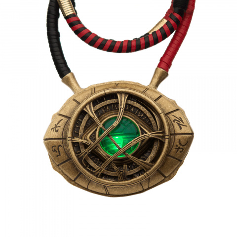 Docteur Strange : l' Œil d'Agamotto, l'anneau de fronde, ses objets favoris sont disponibles chez Zavvi