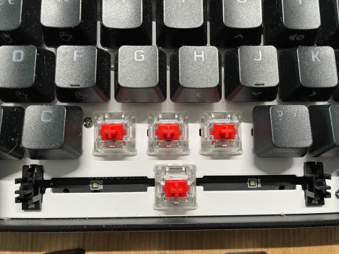 Test du Corsair K65 RGB mini : un clavier gamer qui sait se faire tout petit