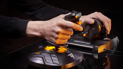 Prime Day : Le combo Thrustmaster T-16000M FCS HOTAS en promo