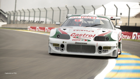 Gran Turismo 7 fait le plein de gameplay PS5 au coeur du mythique circuit de Daytona