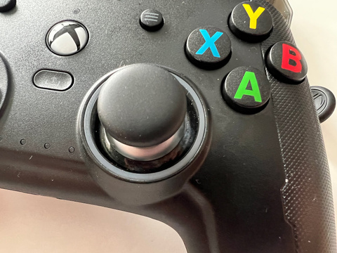 Test de la manette Nacon Revolution X Pro : concurrence-t-elle la Xbox Elite ?