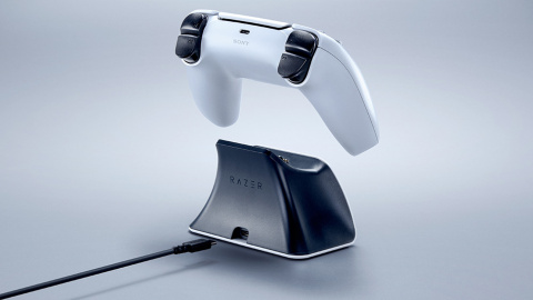 PS5 : les nouveaux chargeurs de manettes DualSense sont disponibles