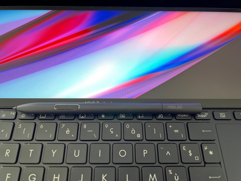 Test du PC portable Asus Zenbook Pro Duo 14 OLED : deux écrans dans un châssis de 14 pouces