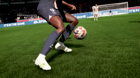 FIFA 23 : Kylian Mbappé et Sam Kerr donnent le coup d'envoi avec un trailer impressionnant