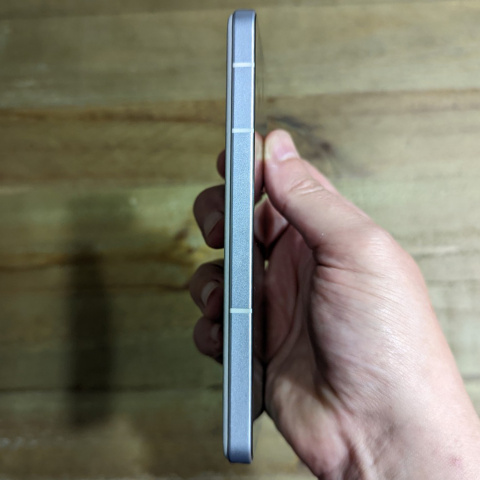 Test : l'Asus Zenfone 9 me donne envie d'abandonner l'iPhone 13 Mini