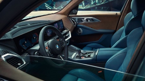 Voiture hybride rechargeable : la nouvelle BMW XM est un mastodonte dans tous les sens du terme