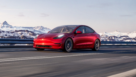 Voitures électriques : après la baisse de ses prix, Tesla va devoir assumer et ça ne va pas être facile