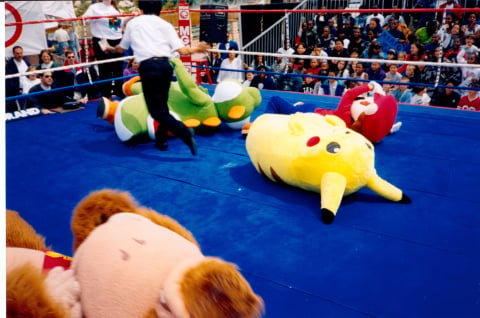 Pikachu VS Donkey Kong, le combat que personne n'attendait en images