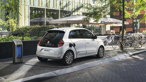 Here are the first 2 electric cars available for 100 euros per month.  A Citroën and a Renault, that's a good start