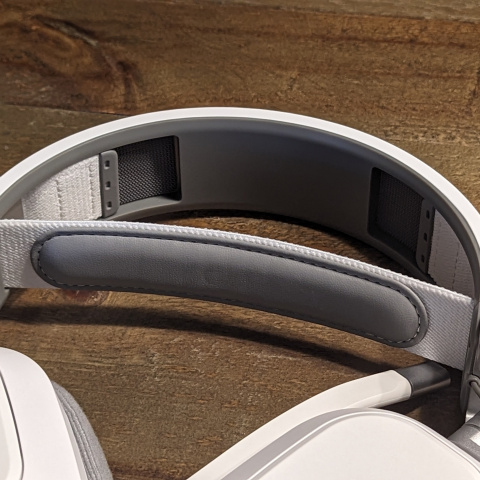 Test Corsair HS80 Max Wireless : la nouvelle référence des casques sans fil gaming ?