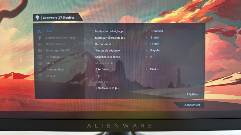 Test Alienware AW2724DM : un écran gamer qui réussit le perfect ?