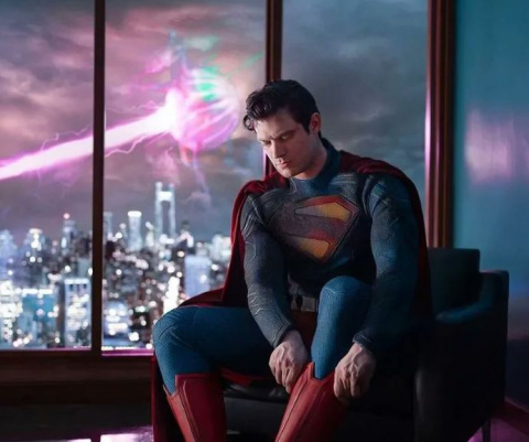 Après le film Superman, Warner passe la seconde et officialise la sortie d'un autre film avec cette star de House of the Dragon