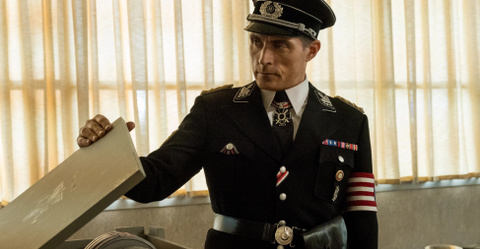 "Irrésistible" Cette excellente série de SF réécrit l'Histoire de l'humanité : les nazis ont gagné la guerre sur Amazon