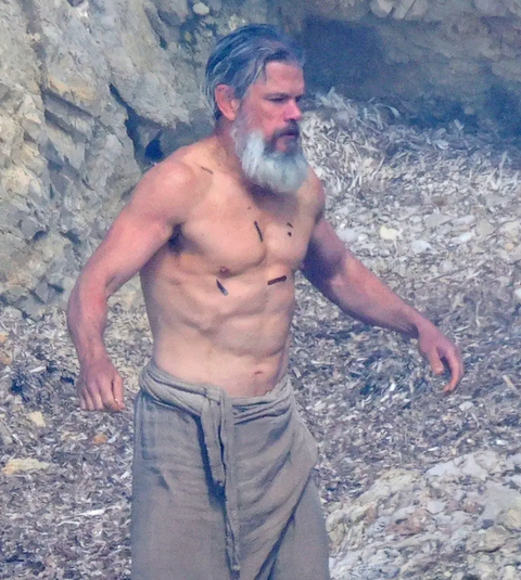 Christopher Nolan ne fait pas les choses à moitié pour l’adaptation de l'Odyssée : cette star du prochain film du réalisateur est méconnaissable !