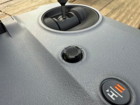DJI Mavic 4 Pro : j'ai testé en exclu le nouveau drone à triple caméra, et il enterre la concurrence !