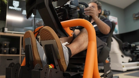 Test du volant Revosim RS Pure : Nacon face à Fanatec et Moza