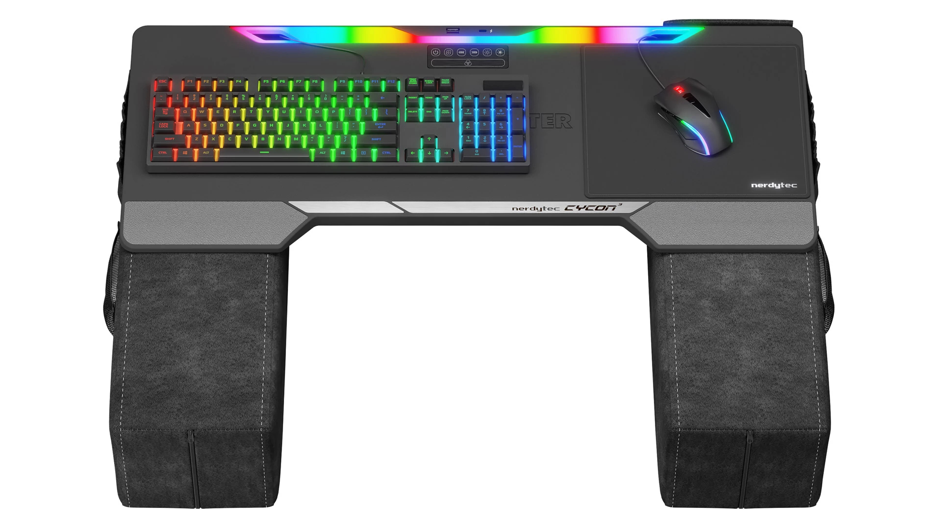 J’ai testé le CouchMaster Cycon³ qui transforme tous les canapés en bureau gaming, et c’est encore une dinguerie