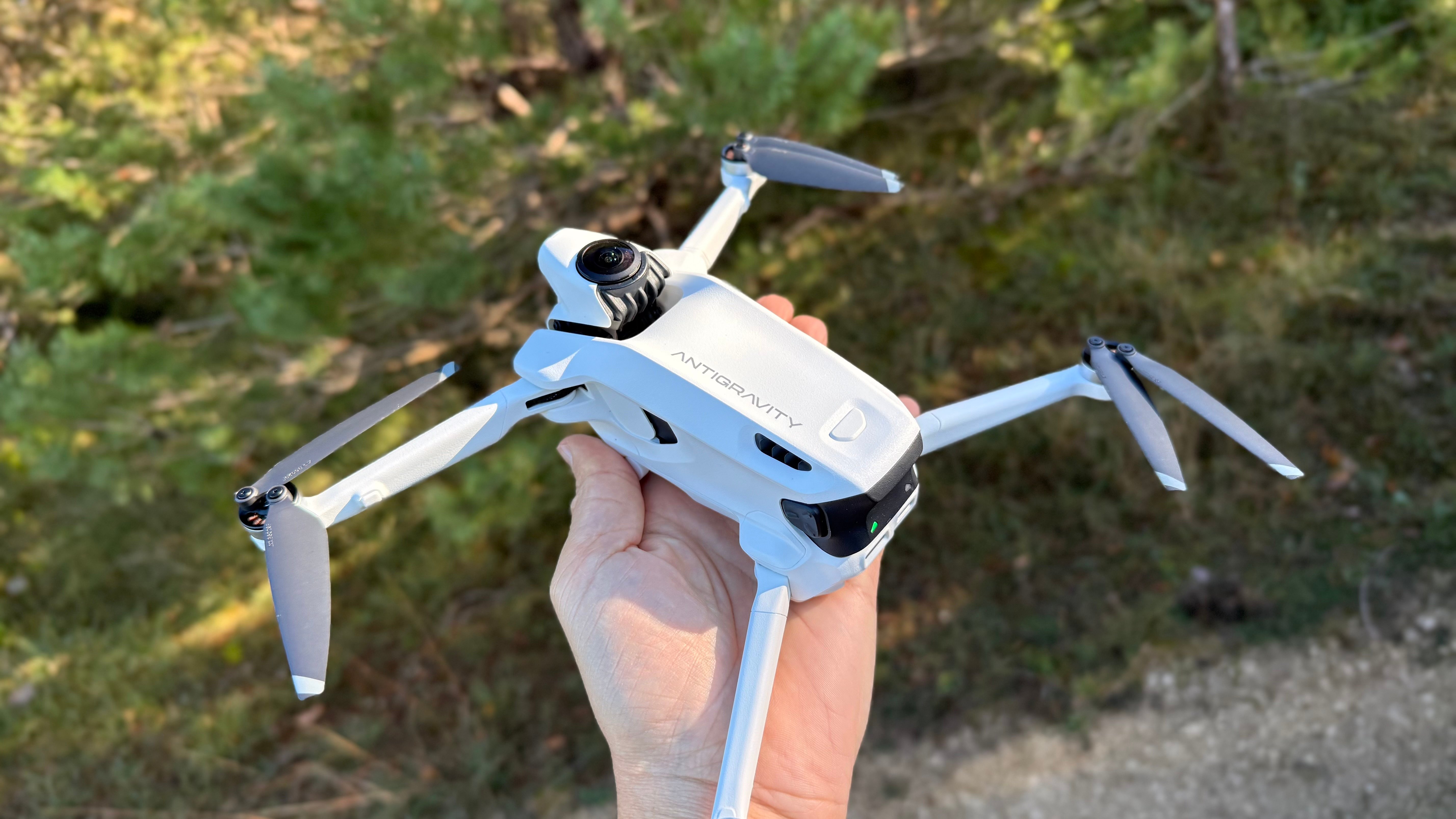 J'ai testé le premier drone 360° du marché, le Antigravity A1. Vraie révolution ou gadget de plus ? Mon avis après un mois d'utilisation