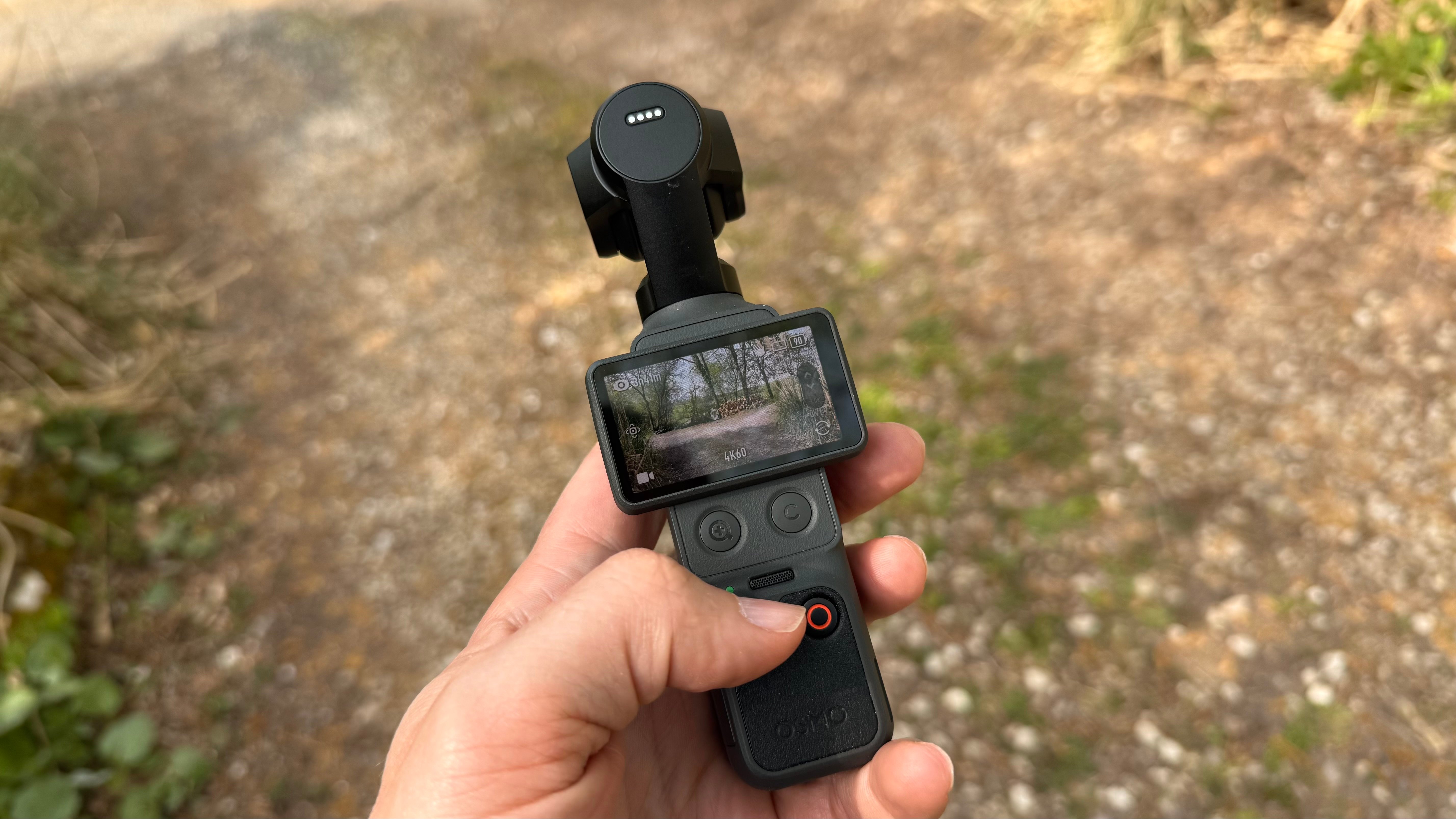 J'ai testé la caméra DJI Osmo Pocket 4, vrai bond en avant ou Pocket 3 survitaminé ?